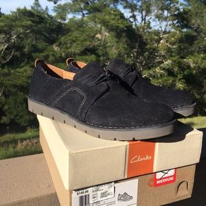 Clark’s Un Ava, Navy Suede 7/37.5 (Feels like 6.5)
